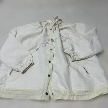 백 프릴 아우터 화이트 자켓