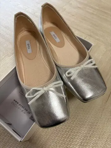 EVOI 발레 슈즈 실버 23.5cm
