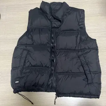 ZARA 블랙 다운 베스트