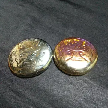 돌 차기 유리 2점 2