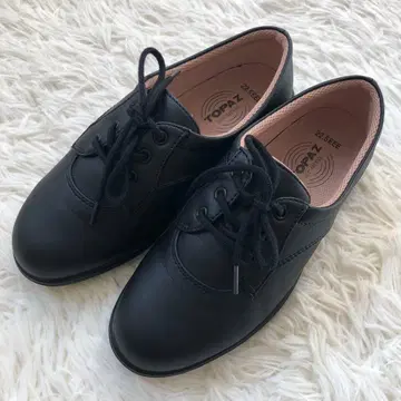 새상품 토파즈 컴포트 슈즈 경량 3E 22.5cm 블랙 스니커즈