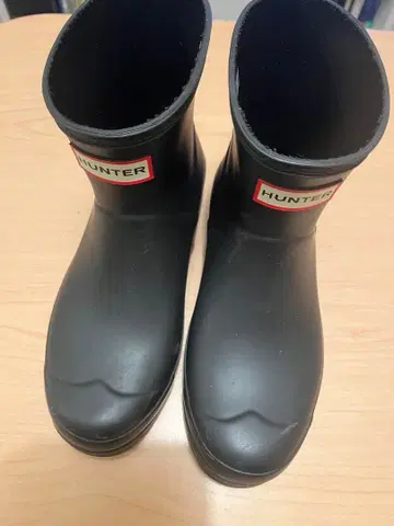 HUNTER 블랙 장화 UK5