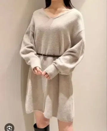 SNIDEL 베이지 라쿤 미니 니트 원피스