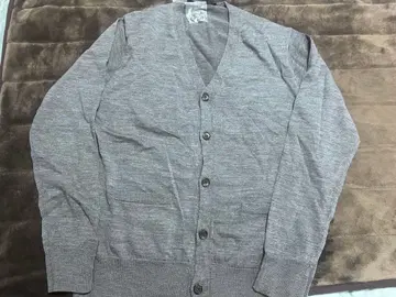 남성용 다크 그레이 버튼 가디건 스웨터