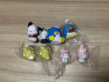 캡슐 토이 다채로운 캐릭터