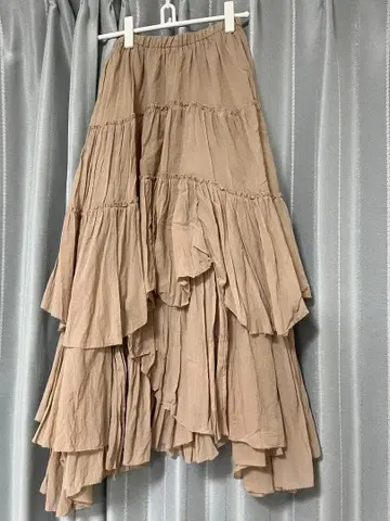 CASA FLINE 베이지 플레어 롱 스커트 38