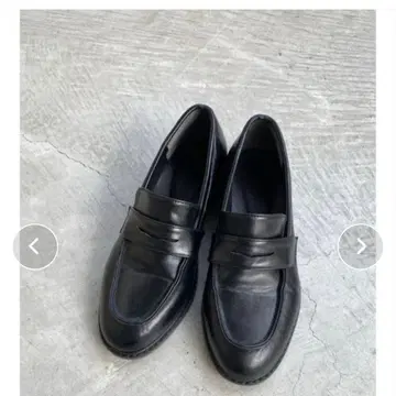 블랙 가죽 로퍼