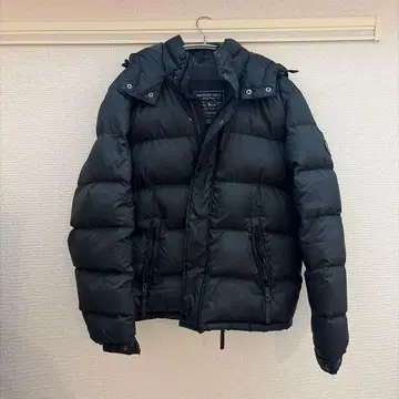 AMERICAN EAGLE 블랙 다운 자켓