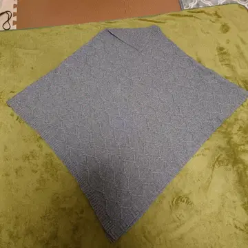 TABASA 그레이 다이아몬드 편직 스톨