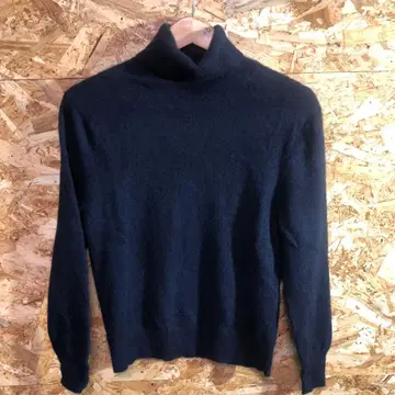 [ 2529번 ] UNIQLO 니트 캐시미어 100% 터틀넥