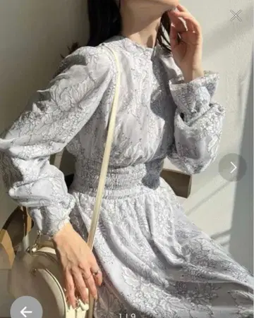 백리본 롱 원피스 레이스 스카이블루 꽃무늬