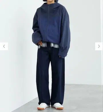 UNIQLO 배기 커브 진 size 23 다크 그레이