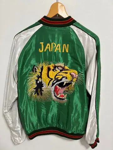 빔즈 x 테일러 토요 리버서블 스카잔 M 사이즈 별주