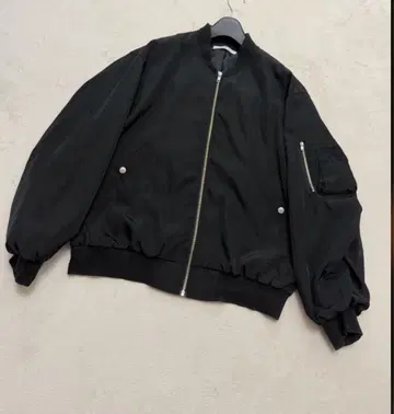 Lugnoncure 블랙 점퍼 프리 사이즈