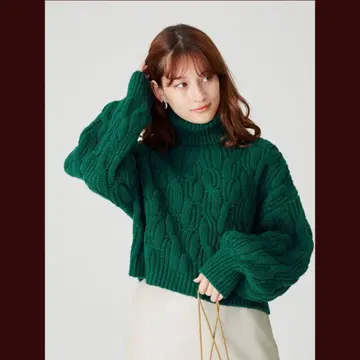 acro 숏 기장 케이블 니트