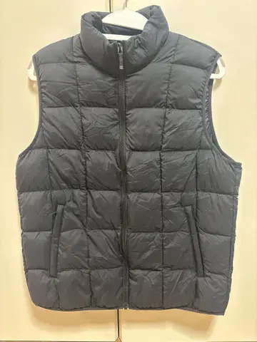 2025년 UNIQLO 퍼프 테크 베스트 M 사이즈 블랙 남성용