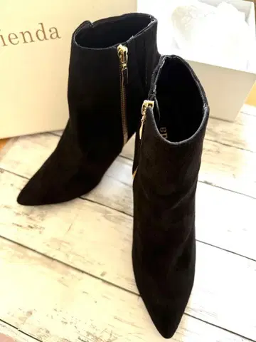 [ 리엔다/rienda ] 스웨이드 스틸레토 부티 L 지퍼