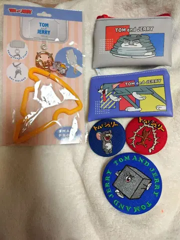 톰과 제리 키링과 파우치 세트