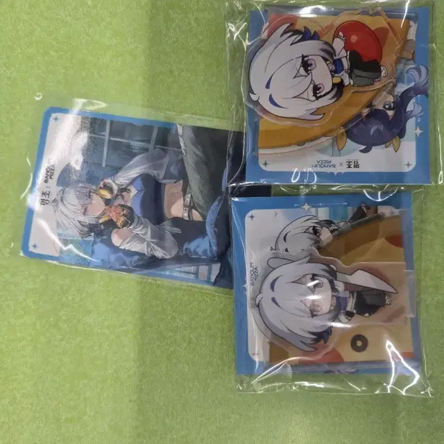 명조 반올림피자 콜라보 1,2주차 sd아크릴스탠드 팝니다