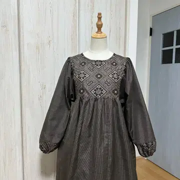 기모노 리메이크 오시마 명주로 만든 돌먼 슬리브 요크 개더 원피스(L)