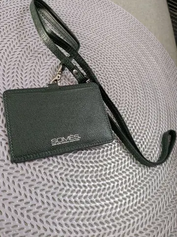 소메스 안장 ID 홀더 & 넥스트랩