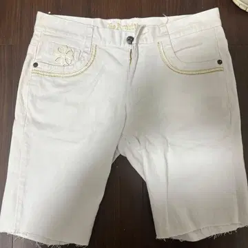화이트 데님 숏팬츠