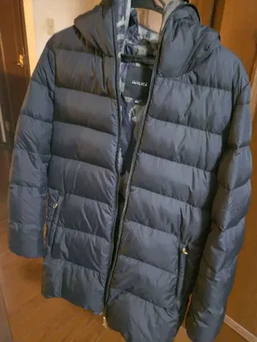 DUVETICA 블랙 다운 자켓 레리안