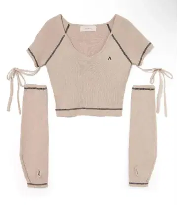 kitty knit tops Beige