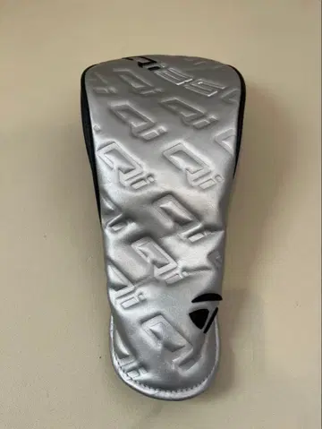 테일러메이드 QI 35 드라이버용 골프헤드커버 미사용 새상품