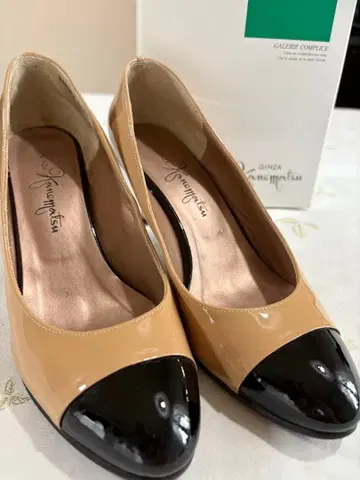 Ginza 카네마츠 베이지 x 블랙 하이힐