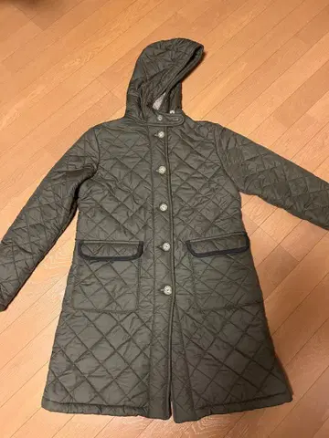 매킨토시 올리브 그린 퀼팅 자켓 후드 부착