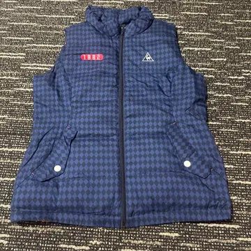 네이비 다이아몬드 패턴 다운 베스트