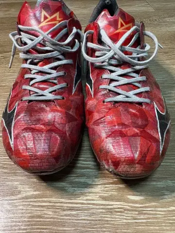 미즈노 알파 레드 스파이크 슈즈