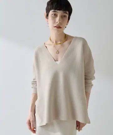 whimgazette 베이지 V넥 긴팔 니트