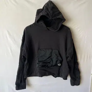 adidas 블랙 후드티 숏 기장