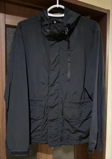 NANO universe 마운틴 파카