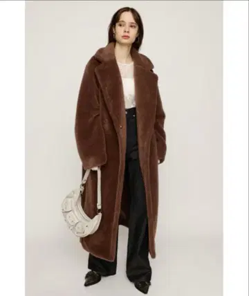 SLY 스라이 에어리 보아 롱 코트 테디베어