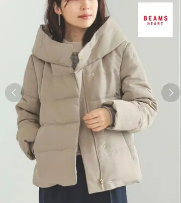 택 포함 BEAMS HEART 볼륨 넥 숏 다운 자켓