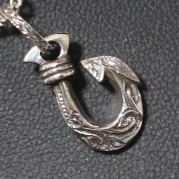 훈제 가공 음영 섬세한 조각 피쉬 후크 행운을 낚아 올리는 부적 목걸이