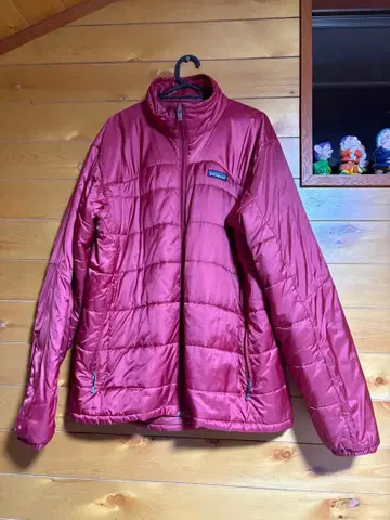 새상품급 patagonia 퍼프 자켓 L 빨간색 RRD