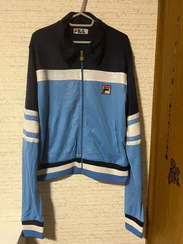 휠라 트랙 자켓