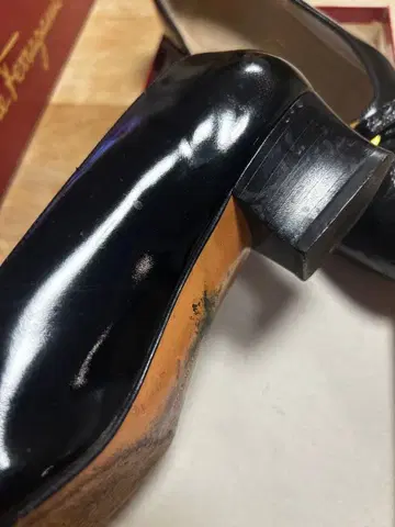 페라가모 블랙 여성용 펌프스 5.5C