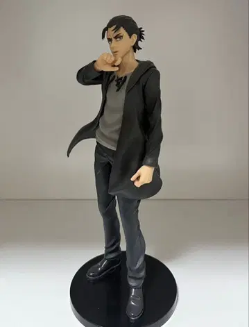 제일복권 진격의 거인 ~자유를 찾아서~ B상 엘렌 예거 피규어