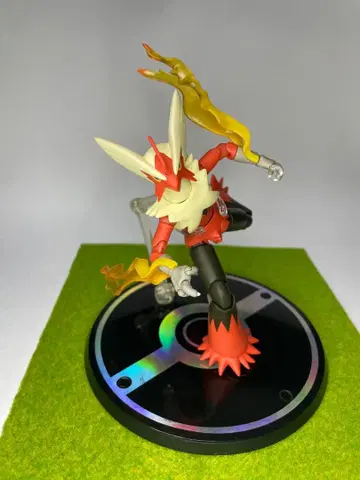 S.H. 피규아트 D-Arts 메가 브라질켄 포켓몬 반다이 2014