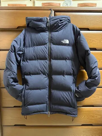 THE NORTH FACE 후드 부착 다운 자켓 네이비