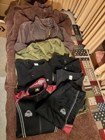 아우터, 피케 셔츠, 맨투맨, 저지 등 8점 묶음 판매