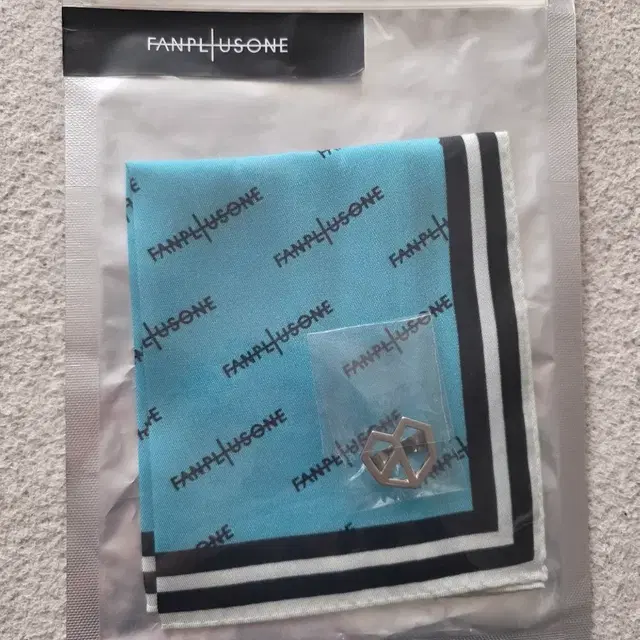 지드래곤 지디 콘서트 응원봉 스카프 넥커프