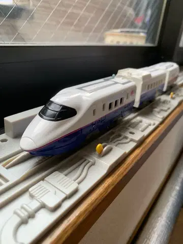 프라레일 도호쿠 신칸센 E2계 차량 연결 포함