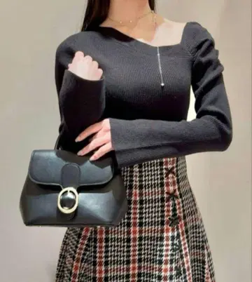 [ 새상품급 ] Sustainable 아지메 개더 니트 풀오버