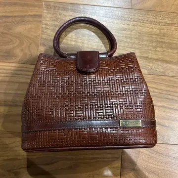 브라운 뜨개질 디자인 핸드백